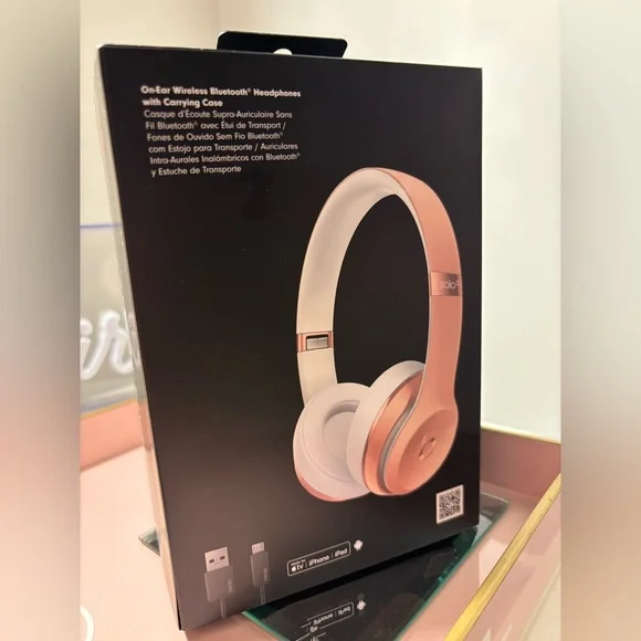 Beats by Dre Solo3 Wireless Headphones - Rose Gold
